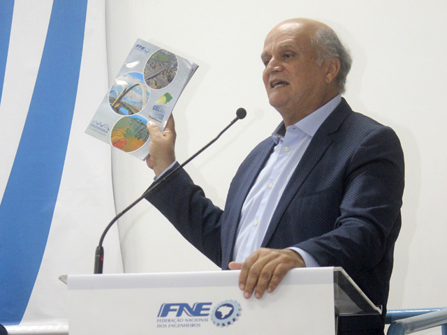 Murilo Pinheiro reforçou a importância da engenharia de manutenção, tema da nova edição da revista Cresce Brasil.