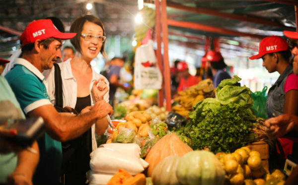 Feira MST