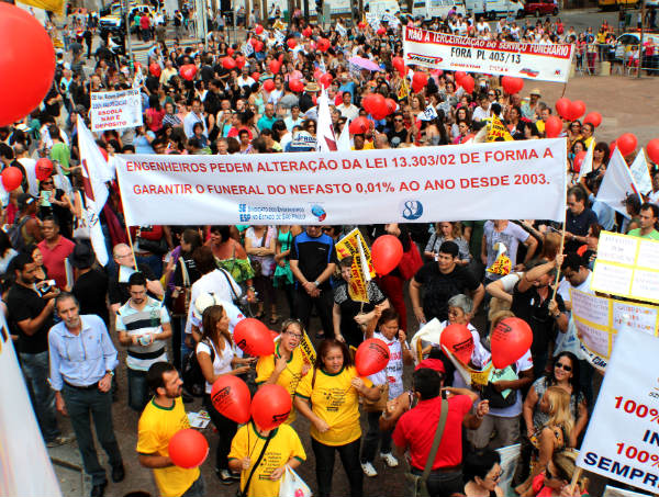 Protesto Engenheiros 4 de abril