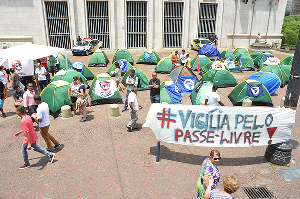 Protesto passe livre foto Yuri Salvador UNE