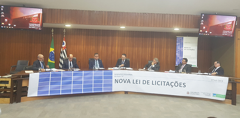 SeminarioLeiLicitacao07 05 2108 2