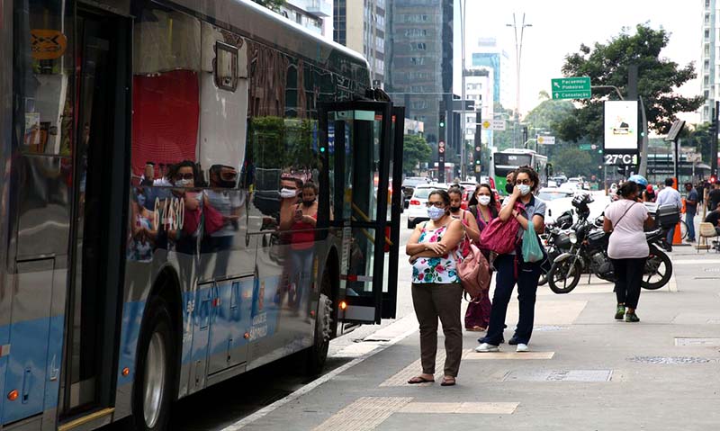 Transporte publico Rovena Rosa AgBR interna