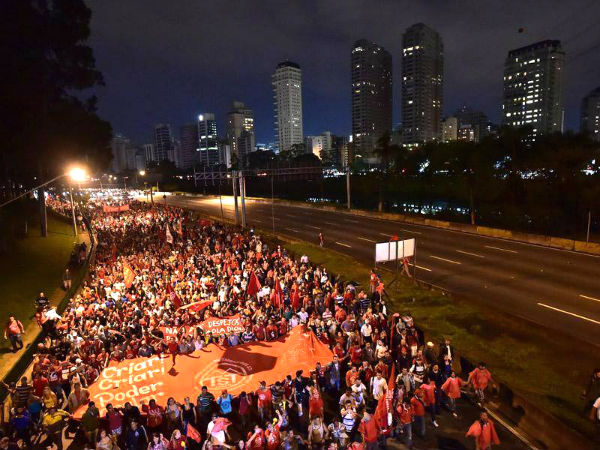 protesto mtst contra a copa