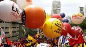 Atentas à democracia, centrais repudiam golpismo