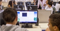 USP oferece 15 mil vagas em cursos online gratuitos para alunos da rede pública