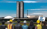 A classe trabalhadora não vai ao café soçaite