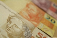 Novo salário mínimo incrementa economia em R$ 70 bilhões