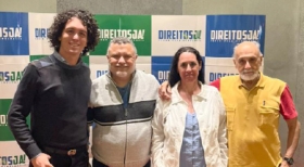 Diretores do SEESP participam de ato em defesa da democracia e da soberania nacional