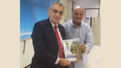 Vahan Agopyan visita SEESP e recebe “Cresce Brasil”