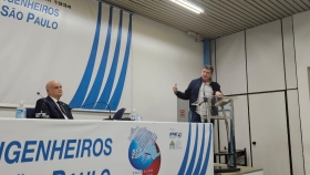 Livro sobre funcionamento do Estado brasileiro é lançado no SEESP