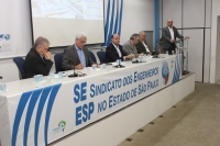 Abertura do seminário "Redefinindo a mobilidade urbana", realizado no auditório do SEESP, na Capital.