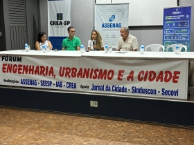 Candidata a um novo mandato, Suellen Rosim participa de fórum de debates em Bauru