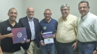 Candidato a vice-prefeito de Santos, Sadao Nakai participa de bate-papo com engenheiros
