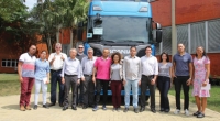 Jovens engenheiros conhecem tecnologia da montadora Scania