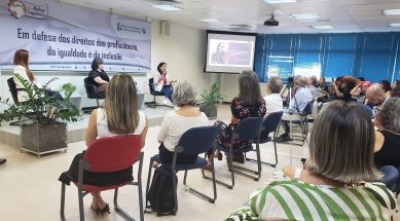 Proteção e educação em defesa das mulheres e contra o feminicídio