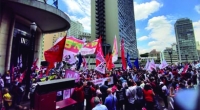 Milhares de servidores e sindicalistas protestam contra caos no INSS
